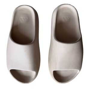 Adidas Yeezy Slides Size US 9, worn